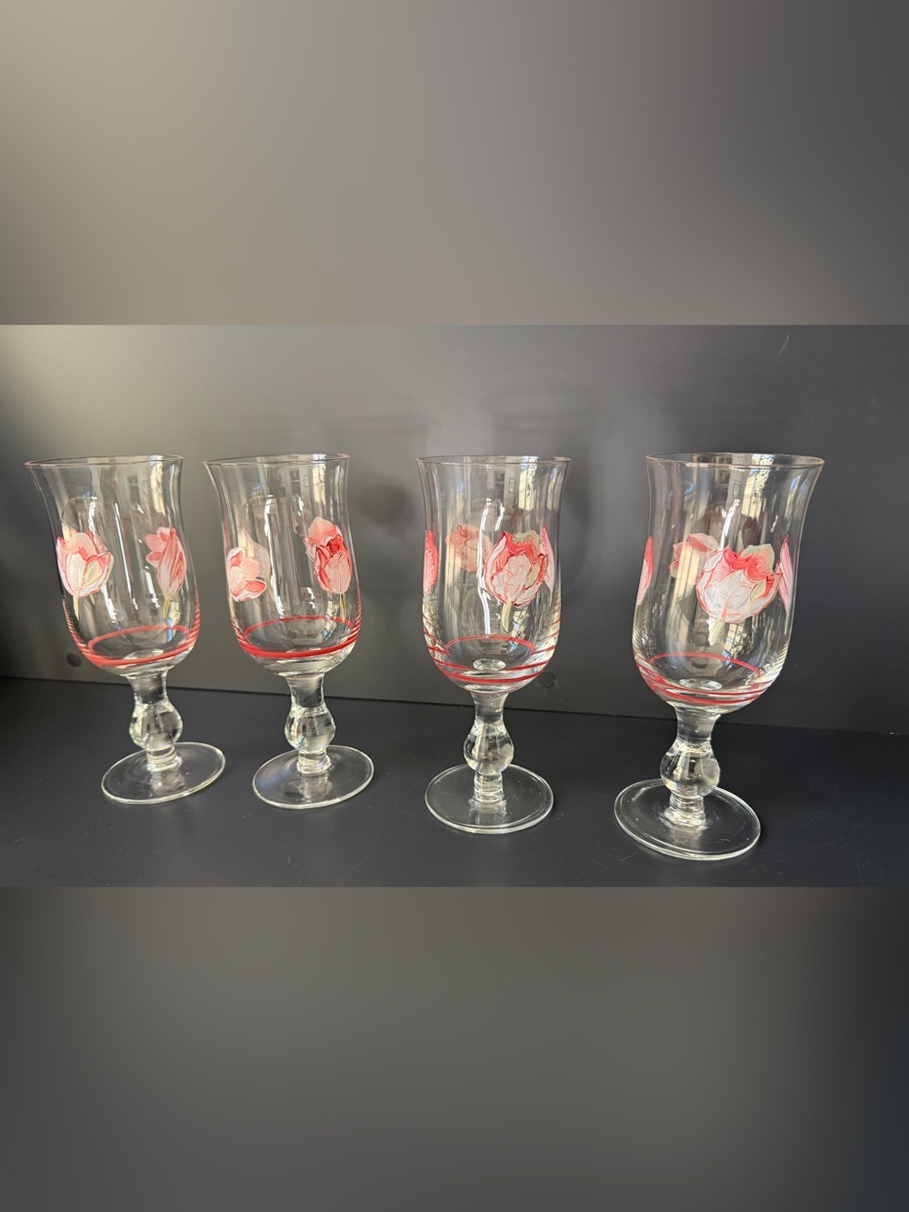 Set of 4 Hand Painted Tulip Floral Stemmed Water Wine Glasses - Picture 7 of 8